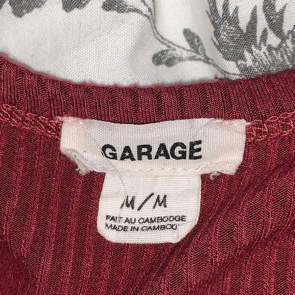 maroon tank - Picture 2 of 2